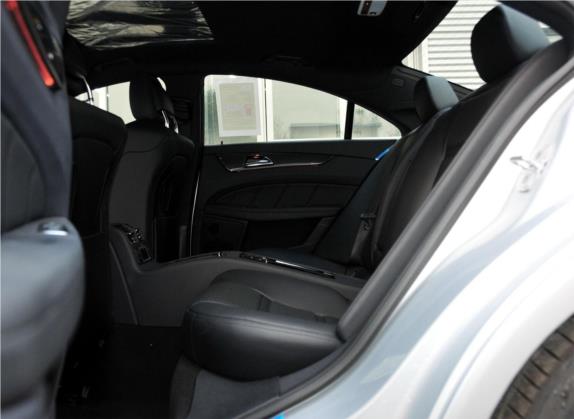 奔驰CLS AMG 2012款 AMG CLS 63 车厢座椅   后排空间