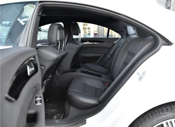 奔驰CLS AMG 2015款 AMG CLS 63 4MATIC 车厢座椅   后排空间