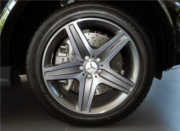 奔驰M级AMG 2011款 AMG ML 63 其他细节类   前轮