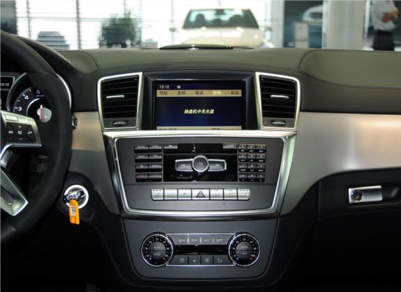 奔驰M级AMG 2012款 AMG ML 63 中控类   中控台