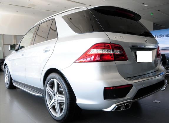 奔驰M级AMG 2014款 AMG ML 63 外观   斜后