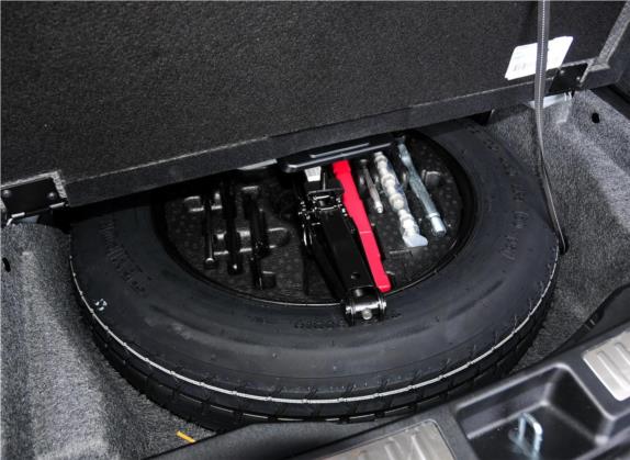 奔驰GL级AMG 2013款 AMG GL 63 其他细节类   备胎