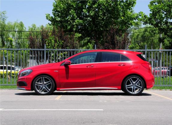奔驰A级AMG(进口) 2014款 AMG A 45 4MATIC 外观   正侧