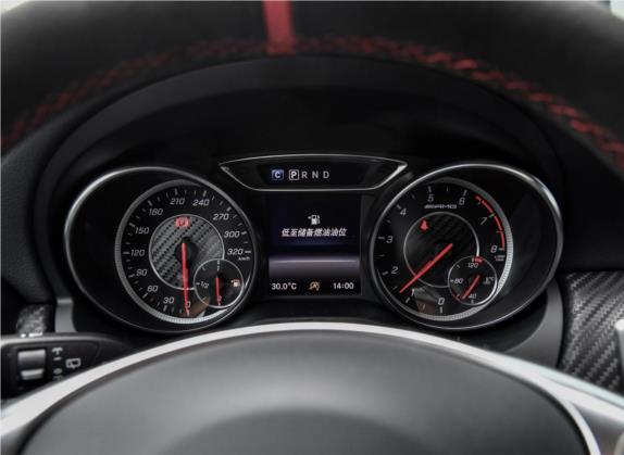 奔驰A级AMG(进口) 2018款 AMG A 45 4MATIC 臻藏版 中控类   仪表盘