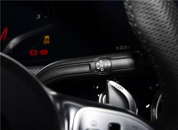 奔驰A级AMG(进口) 2020款 AMG A 35 4MATIC 中控类   挡把