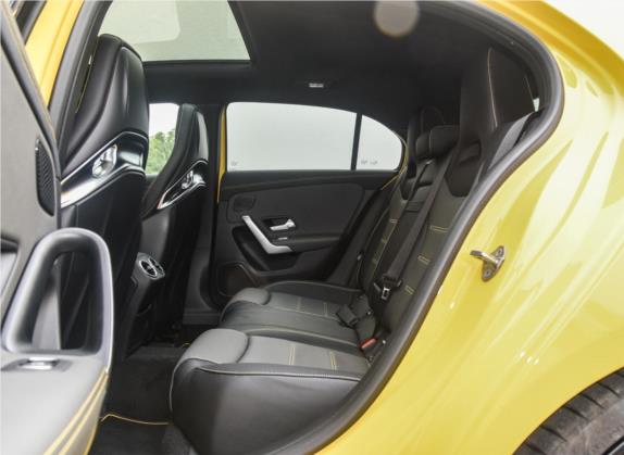 奔驰A级AMG(进口) 2020款 AMG A 45 S 4MATIC+ 先型特别版 车厢座椅   后排空间