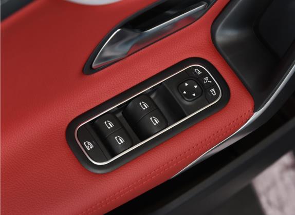 奔驰A级AMG(进口) 2020款 改款 AMG A 35 4MATIC 车厢座椅   门窗控制