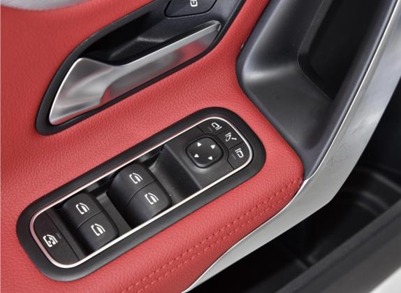 奔驰A级AMG(进口) 2020款 改款 AMG A 45 4MATIC+ 车厢座椅   门窗控制