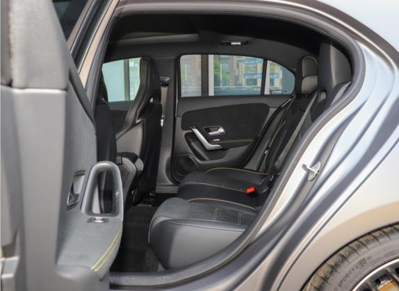 奔驰A级AMG(进口) 2022款 AMG A 45 S 4MATIC+ 车厢座椅   后排空间
