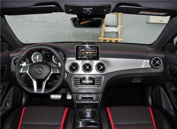 奔驰CLA AMG 2014款 AMG CLA 45 4MATIC 中控类   中控全图