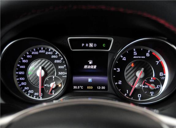 奔驰CLA AMG 2014款 AMG CLA 45 4MATIC 中控类   仪表盘