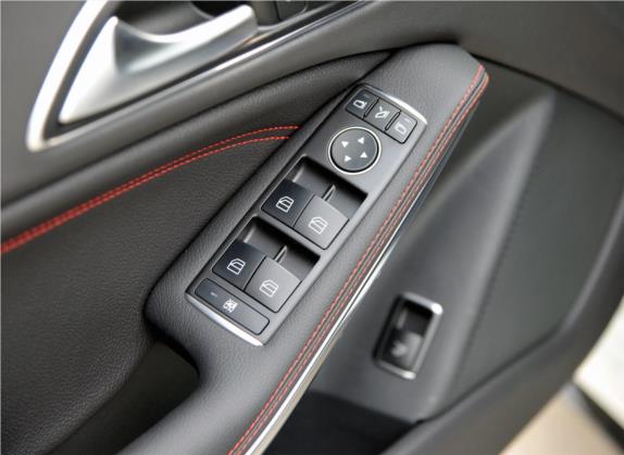 奔驰CLA AMG 2015款 AMG CLA 45 4MATIC 车厢座椅   门窗控制