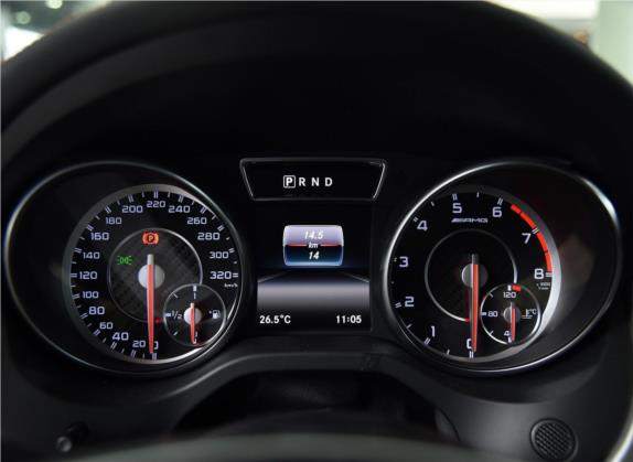 奔驰CLA AMG 2016款 AMG CLA 45 4MATIC 中控类   仪表盘