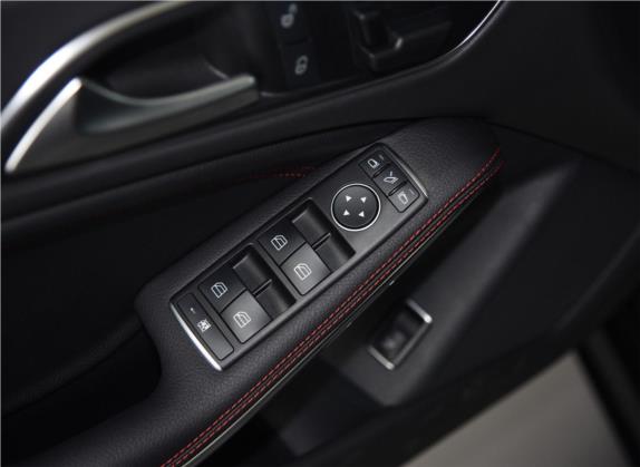 奔驰CLA AMG 2016款 AMG CLA 45 4MATIC 车厢座椅   门窗控制