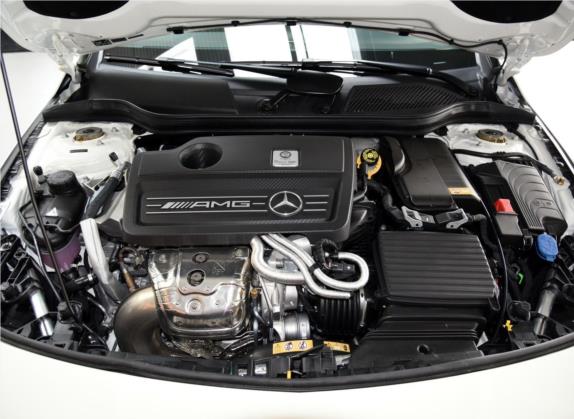奔驰CLA AMG 2017款 AMG CLA 45 4MATIC 其他细节类   发动机舱