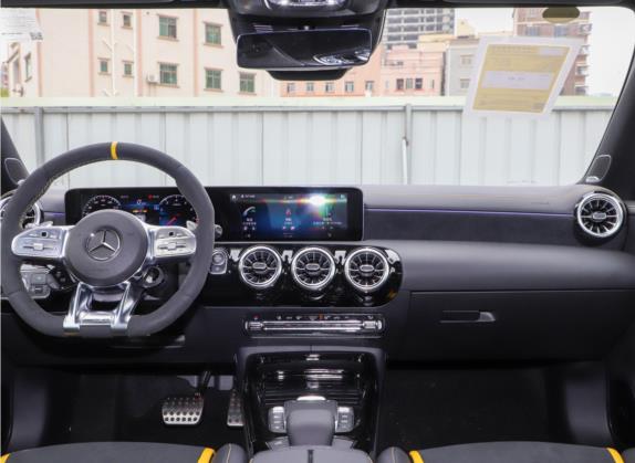 奔驰CLA AMG 2022款 AMG CLA 45 S 4MATIC+ 中控类   中控台