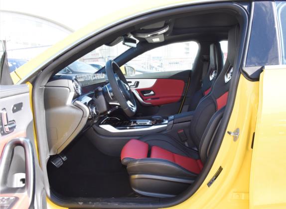 奔驰CLA AMG 2022款 AMG CLA 45 4MATIC+ 车厢座椅   前排空间
