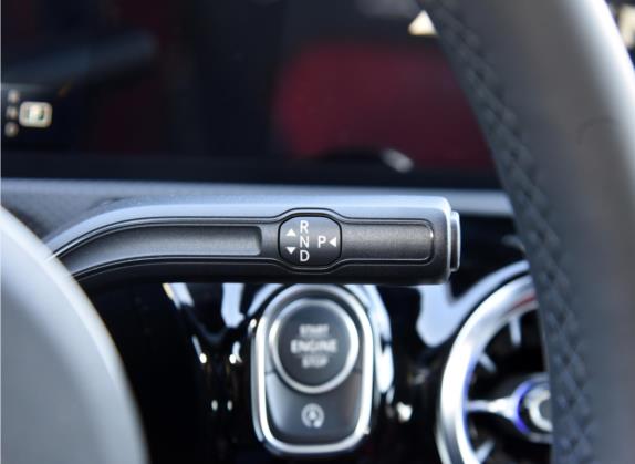 奔驰CLA AMG 2022款 AMG CLA 45 4MATIC+ 中控类   挡把