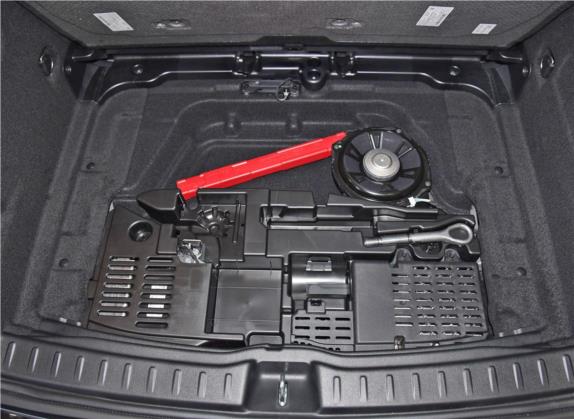 奔驰GLA AMG 2021款 AMG GLA 45 4MATIC+ 其他细节类   备胎