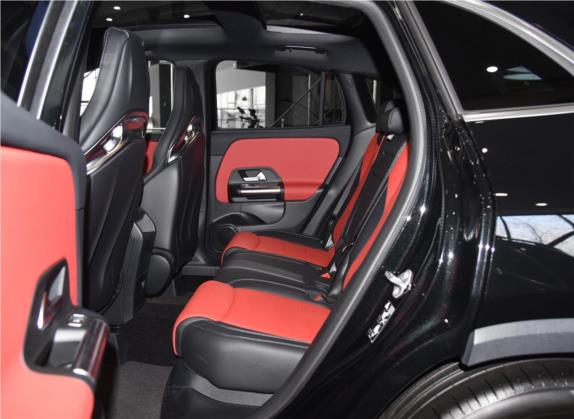 奔驰GLA AMG 2021款 AMG GLA 45 4MATIC+ 车厢座椅   后排空间