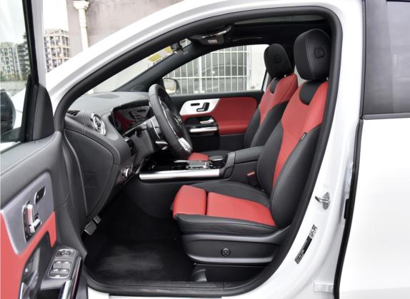 奔驰GLA AMG 2022款 AMG GLA 35 4MATIC 车厢座椅   前排空间