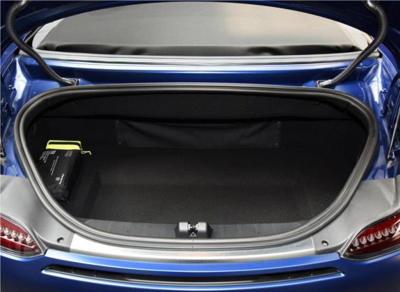 AMG GT 2019款 AMG GT C 敞篷跑车 车厢座椅   后备厢