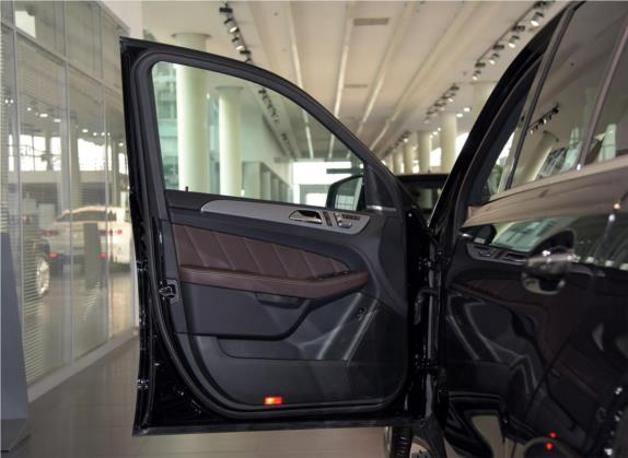 奔驰GLE AMG 2015款 AMG GLE 63 4MATIC 车厢座椅   前门板