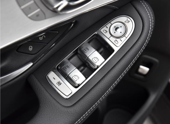 奔驰GLC AMG 2022款 AMG GLC 63 4MATIC+ 车厢座椅   门窗控制