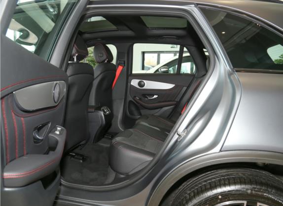 奔驰GLC AMG 2022款 AMG GLC 43 4MATIC 车厢座椅   后排空间