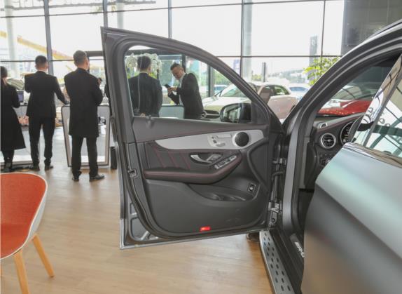 奔驰GLC AMG 2022款 AMG GLC 43 4MATIC 车厢座椅   前门板