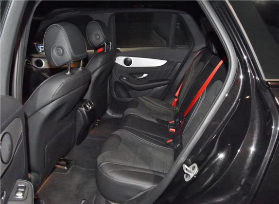 奔驰GLC AMG 2022款 改款 AMG GLC 63 4MATIC+ 车厢座椅   后排空间