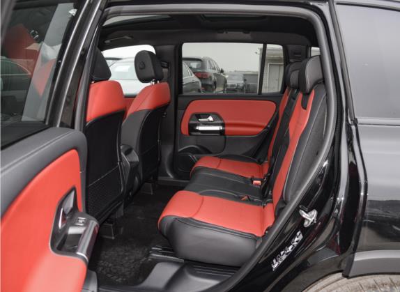 奔驰GLB AMG 2023款 AMG GLB 35 4MATIC 车厢座椅   后排空间