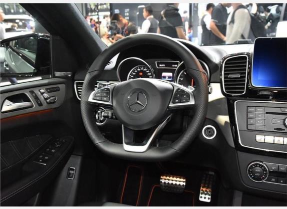 奔驰GLE轿跑 AMG 2018款 AMG GLE 43 4MATIC 轿跑SUV 幻橙特别版 中控类   驾驶位
