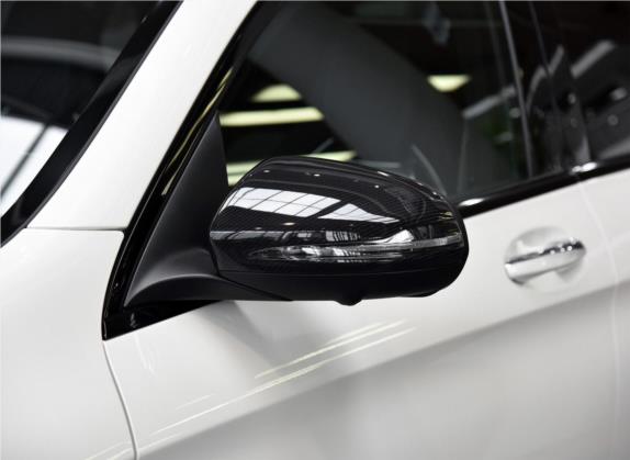 奔驰GLC轿跑 AMG 2018款 AMG GLC 63 S 4MATIC+ 轿跑SUV 外观细节类   外后视镜