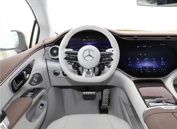 奔驰EQS AMG 2022款 AMG EQS 53 4MATIC+ 中控类   驾驶位