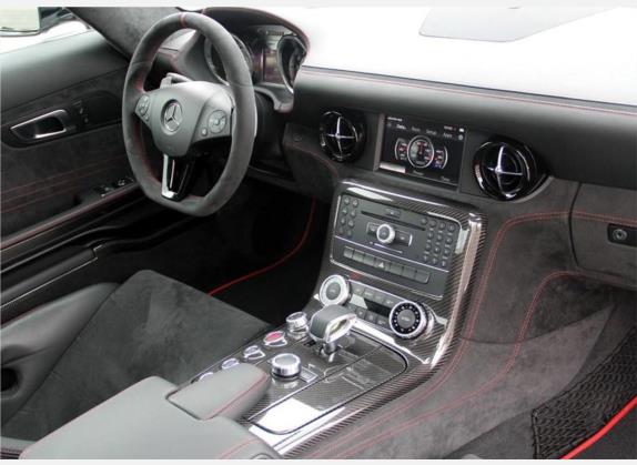 奔驰SLS级AMG 2014款 SLS AMG Black Series 中控类   中控台