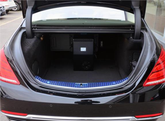 迈巴赫S级 2015款 S 600 车厢座椅   后备厢