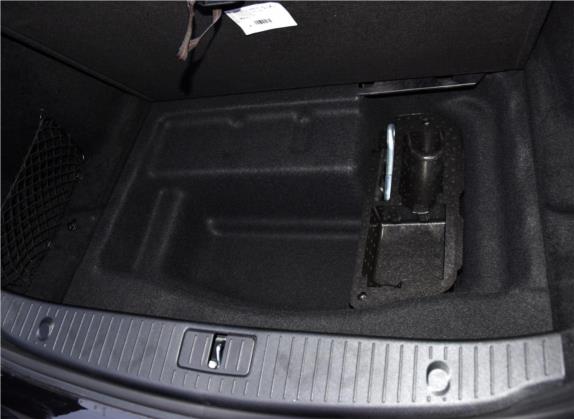 迈巴赫S级 2015款 S 400 4MATIC 其他细节类   备胎