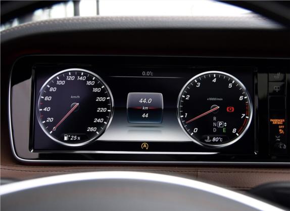 迈巴赫S级 2015款 S 400 4MATIC 中控类   仪表盘