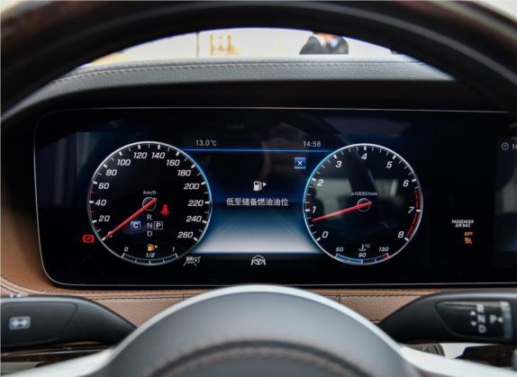 迈巴赫S级 2018款 S 560 4MATIC 中控类   仪表盘