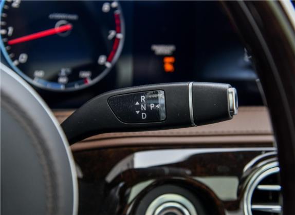 迈巴赫S级 2018款 S 560 4MATIC 中控类   挡把