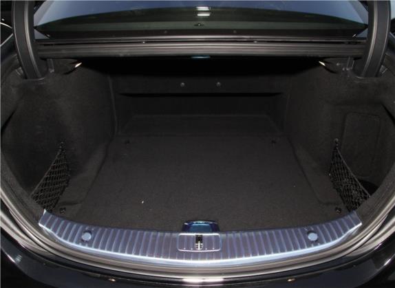 迈巴赫S级 2020款 S 560 4MATIC 车厢座椅   后备厢