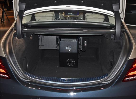 迈巴赫S级 2020款 S 680 双调典藏版 车厢座椅   后备厢