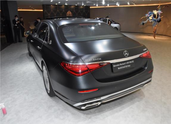 迈巴赫S级 2022款 S 680 4MATIC 匠心高定首发版 外观   斜后