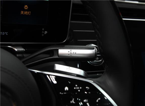 迈巴赫S级 2022款 S 680 4MATIC 100周年纪念版 中控类   挡把