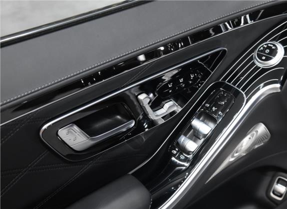 迈巴赫S级 2022款 S 680 4MATIC 100周年纪念版 车厢座椅   门窗控制
