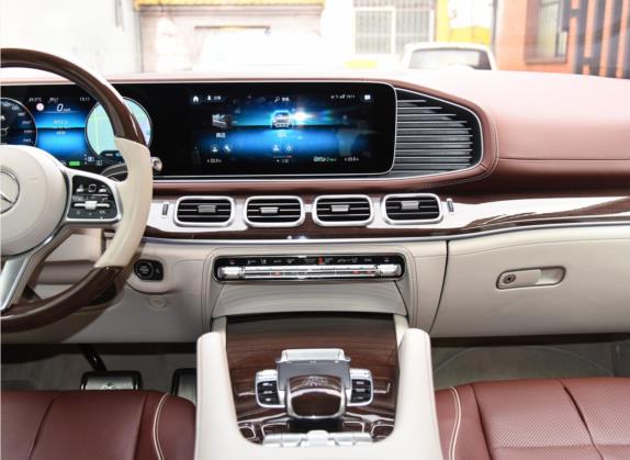 迈巴赫GLS 2021款 GLS 600 4MATIC 礼尚版 中控类   中控台
