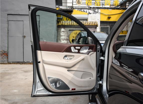 迈巴赫GLS 2021款 GLS 600 4MATIC 礼尚版 车厢座椅   前门板