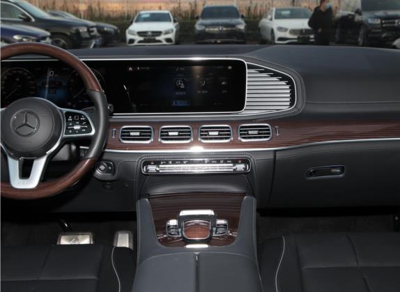 迈巴赫GLS 2021款 GLS 480 4MATIC 中控类   中控台