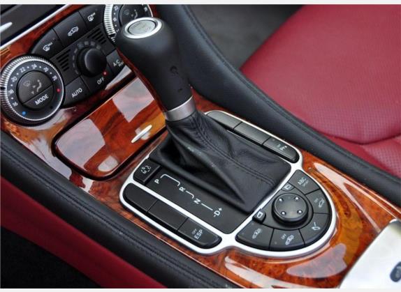 奔驰SL级 2008款 SL 500 中控类   挡把